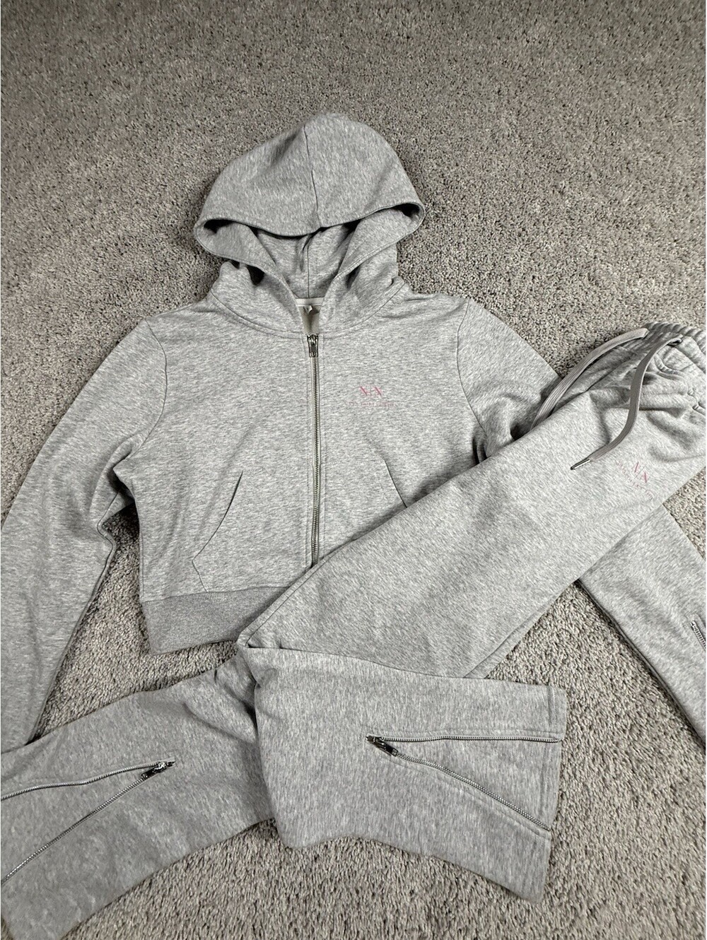 NWOT Nays Collection Street Wear Women’s 2 Piece Outfit Gray Size L Heavy